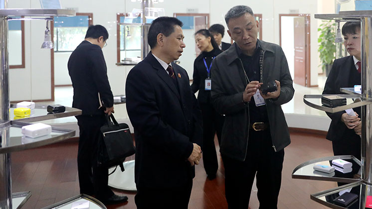 “送法進企業(yè)、服務(wù)自貿(mào)區(qū)”——市中級人民法院為炬神電子提供優(yōu)質(zhì)司法服務(wù)